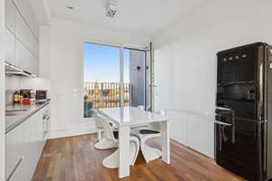 Property thumbnail 2