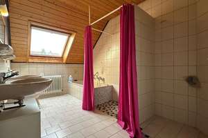 +++Architektonisch geschickt aufgeteiltes Zweifamilienhaus mit Loggia, Terrasse, ebenem Garten un... – Die vollständige Adresse der Immobilie erhältst du vom Anbieter., 66989 Höhfröschen – Vorschaubild 9