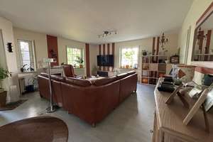 Großzügiges Einfamilienhaus mit Einliegerwohnung und Garage in Groß Glienicke – Wohnen & Vermieten – 14476 Groß Glienicke, Potsdam – Vorschaubild 3