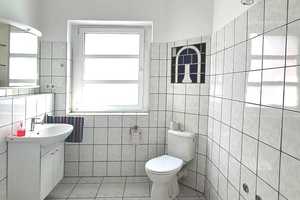 EIN GROSSZÜGIGES WOHNHAUS MIT KLEINEM GRUNDSTÜCK! – Uckermark (Kreis) – Vorschaubild 11