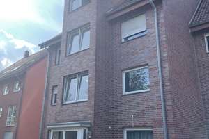 4 Zimmer DG-Wohnung mit Balkon. WBS erforderlich