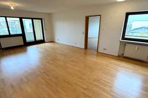 Tolle 4 Zimmerwohnung mit Balkon – Die vollständige Adresse der Immobilie erhältst du vom Anbieter., 81739 Altperlach, München – Vorschaubild 4