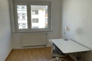 Helle 3 Zimmer Etagenwohnung mit Balkon, direkt am Park, teilmöbliert  – Die vollständige Adresse der Immobilie erhältst du vom Anbieter., 40591 Holthausen, Düsseldorf – Vorschaubild 7