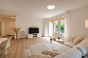 Frisch sanierte 2-RW im DG* neue EBK* Süd-Balkon* moderne Möblierung* Bad mit Wanne* AK* PKW-SP* – Am Weißiger Bach 30b, 1328 Weißig, Dresden – Vorschaubild 10