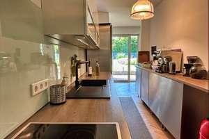Wohnen 
auf hohem Niveau
Stilvolle Eigentumswohnung
mit großzügigem Garten 
in  D-Unterbach – Die vollständige Adresse der Immobilie erhältst du vom Anbieter., 40627 Unterbach, Düsseldorf – Vorschaubild 15