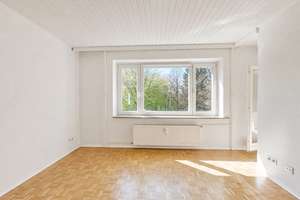 Helle 2-Zimmer-Wohnung mit Loggia in bevorzugter Lage von Hummelsbüttel – Die vollständige Adresse der Immobilie erhältst du vom Anbieter., 22339 Hummelsbüttel, Hamburg – Vorschaubild 2