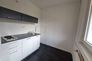 1-Zimmer-Wohnung mit Balkon und Einbauküche – Ringstraße 91, 4209 Grünau-Mitte, Leipzig – Vorschaubild 2