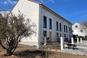 NEUBAU: Modernes Innenstadt-Reihenmittelhaus - sofort bezugsfrei – Die vollständige Adresse der Immobilie erhältst du vom Anbieter., 1217 Strehlen, Dresden – Vorschaubild 2