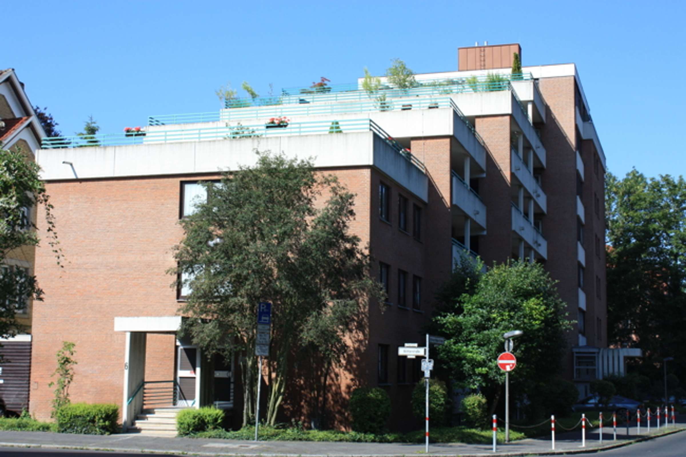 3-Zimmer-Eigentumswohnung mit zwei Balkonen und TG-Stellplatz im beliebten unteren Ostviertel