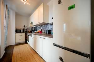 Wohnen mit Weitblick – stilvolle 3-Zimmer-Wohnung mit exklusivem Skylineblick – 60438 Kalbach-Riedberg, Frankfurt am Main – Vorschaubild 4