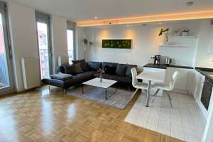 möblierte 2-Zimmerwohnung mit Küche, Westbalkon und Badewanne in guter Lage – 80937 Am Hart, München – Vorschaubild 2