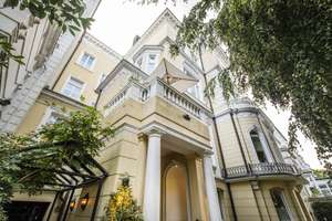 Einmalig: Modernes Penthouse im Stadtpalais am Harvestehuder Weg mit zwei TG-Stellplätzen