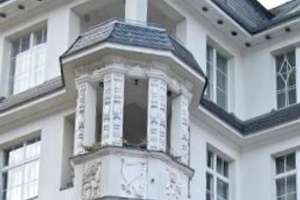 BEZUGSFREIE 3-ZIMMERWOHNUNG MIT BALKON IM REPRÄSENTATIVEN STUCKALTBAU MIT FAHRSTUHL – Die vollständige Adresse der Immobilie erhältst du vom Anbieter., 10825 Schöneberg, Berlin – Vorschaubild 10