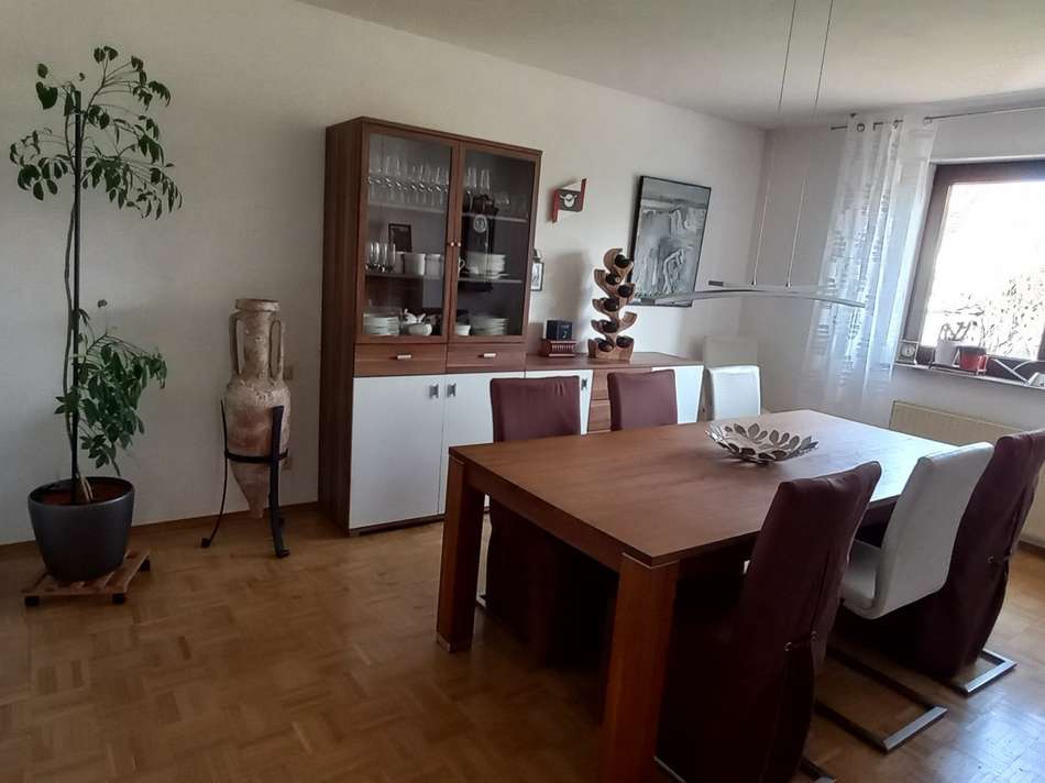04 Esszimmer