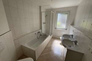 Traumhafte Wohnung mit großzügigem 84 m² Gartenanteil in unmittelbarer Nähe zu Waldpark & Rhein – Die vollständige Adresse der Immobilie erhältst du vom Anbieter., 68163 Lindenhof, Mannheim – Vorschaubild 2