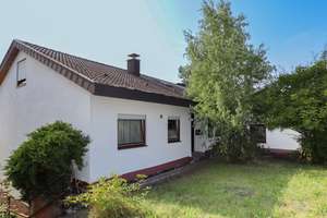 Einfamilienhaus mit Einliegerwohnung – ideal für Kapitalanleger & Handwerker in Gniebel – Die vollständige Adresse der Immobilie erhältst du vom Anbieter., 72124 Pliezhausen – Vorschaubild 2