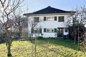 Perfekt für die große Familie: Stadtvilla mit viel Potenzial in Grenzach-Wyhlen – Die vollständige Adresse der Immobilie erhältst du vom Anbieter., 79639 Grenzach-Wyhlen – Vorschaubild 3