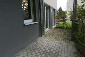 2 Zimmer-Wohnung im EG barrierearm – Am Jägerpark 83, 1099 Radeberger Vorstadt, Dresden – Vorschaubild 2