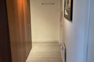 Stilvolle, gepflegte 1-Zimmer-Wohnung mit Balkon und EBK in Bonn – Brüsseler Straße 13, 53117 Auerberg, Bonn – Vorschaubild 2