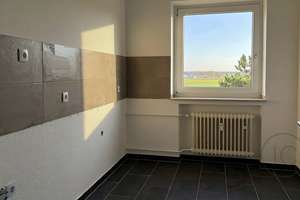 Helle frisch sanierte 3-Zimmer-Wohnung mit Balkon und praktischer Raumaufteilung – Die vollständige Adresse der Immobilie erhältst du vom Anbieter., 41179 Rheindahlen-Mitte, Mönchengladbach – Vorschaubild 3
