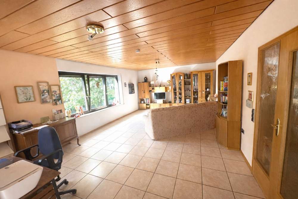 Immobilie in Kirchardt - Tolles Einfamilienhaus mit Einliegerwohnung und 1.000m² Grundstück in Kirchardt - Bild 15