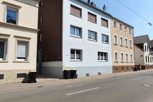 Großzügiges 11-Zimmer Haus in Saarbrücken mit Garage – Die vollständige Adresse der Immobilie erhältst du vom Anbieter., 66130 Brebach-Fechingen, Saarbrücken – Vorschaubild 1