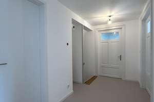 Exklusive 2,5-Zimmer-Dachgeschosswohnung mit EBK in Hamburg Othmarschen – Die vollständige Adresse der Immobilie erhältst du vom Anbieter., 22605 Othmarschen, Hamburg – Vorschaubild 10