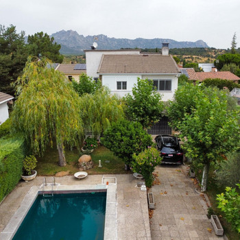 Immobilien zum Verkauf in Cabanillas de la Sierra