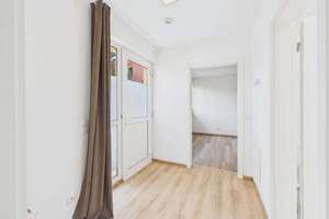 IMMO KUBE! Lichtdurchflutete 2 Zimmerwohnung in Fürth mit Lichtkuppeln, Keller und Tiefgarage – Die vollständige Adresse der Immobilie erhältst du vom Anbieter., 90762 Altstadt, Innenstadt, Fürth – Vorschaubild 5