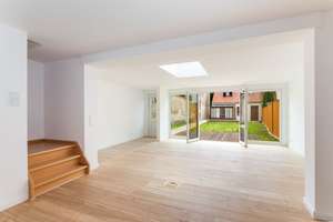 Stilvolles Wohnen mit Gartenidylle – modernes Rückzugsrefugium im ruhigen Innenhof – Die vollständige Adresse der Immobilie erhältst du vom Anbieter., 14482 Babelsberg Süd, Potsdam – Vorschaubild 2