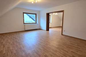 Ein Haus viele Möglichkeiten - Zweifamilienhaus mit 2 Garagen in traumhafter Wohnlage – Die vollständige Adresse der Immobilie erhältst du vom Anbieter., 66693 Mettlach – Vorschaubild 7