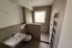 Erstbezug nach Sanierung | Helle 3-Zimmer-Wohnung mit Balkon und zusätzlichem Mansardenraum – Ruhrallee 26, 45138 Südostviertel, Essen – Vorschaubild 3