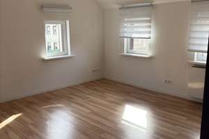 Teilmöbelierte gehobene 2-Zimmer-Wohnung in Zuffenhausen mit Dachterrasse  und Bühne – Marbacher Straße 48, 70435 Zuffenhausen-Mitte, Stuttgart – Vorschaubild 10