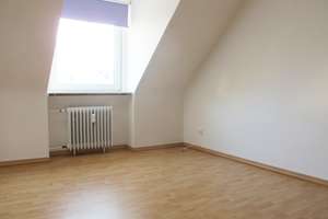 Bezugsfreie, sonnige Dachgeschoss-Wohnung  mit Aufzug + Sonnenbalkon im beliebten Flingern-Nord – 40235 Flingern Nord, Düsseldorf – Vorschaubild 6