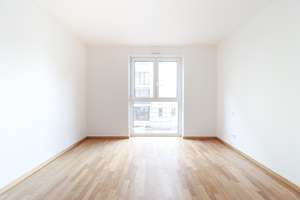 Sonnenlicht & Stil: großzügige Wohnung mit Balkon, moderner Küche und viel Komfort  *ERSTBEZUG* – Meta-Gadesmann-Str. 26, 60326 Gallus, Frankfurt am Main – Vorschaubild 7