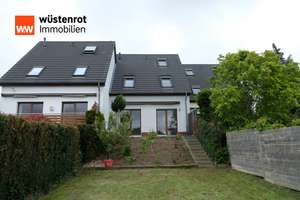 Traumhaftes Reihenmittelhaus mit Weitblick ins Erzgebirge – stilvoll renoviert und bezugsfertig – Die vollständige Adresse der Immobilie erhältst du vom Anbieter., 9405 Gornau/Erzgebirge – Vorschaubild 2