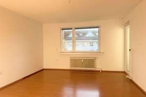 RESERVIERT Bereit zum Einzug | Käuferprov.freie 2,5-Zi.-Whg. + EBK + Süd-Loggia im 3. OG in LANKWITZ – Die vollständige Adresse der Immobilie erhältst du vom Anbieter., 12247 Lankwitz, Berlin – Vorschaubild 9