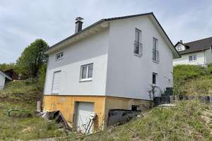Zwangsversteigerungstermin in Vorbereitung - Einfamilienhaus mit Garage in 79739 Schwörstadt - Nied – Die vollständige Adresse der Immobilie erhältst du vom Anbieter., 79739 Schwörstadt – Vorschaubild 1
