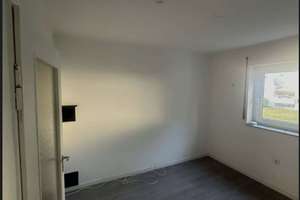 Charmante 3 Zimmer-Etagenwohnung mit Balkon, Garage und Außenstellplatz - sofort bezugsfrei! – Die vollständige Adresse der Immobilie erhältst du vom Anbieter., 71034 Böblingen – Vorschaubild 7