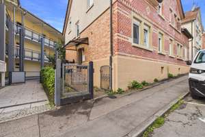 Familienfreundliche Doppelhaushälfte mit Dachstudio in Alt-Böckingen
