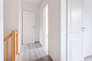 COURTAGEFREI - Attraktive Neubau-Doppelhaushälfte mitten im Herzen von Norderstedt-Mitte! – Die vollständige Adresse der Immobilie erhältst du vom Anbieter., 22846 Norderstedt – Vorschaubild 11