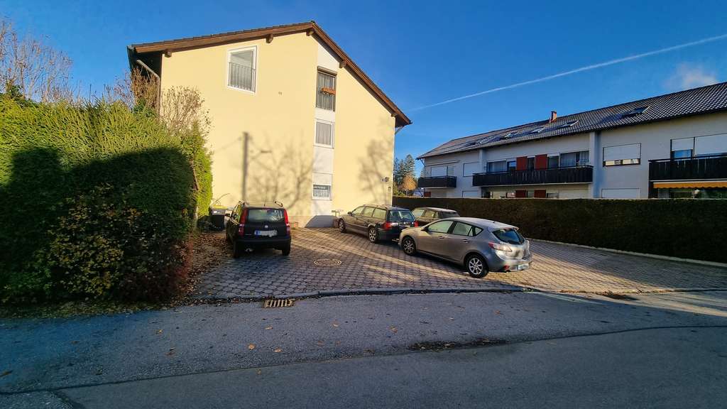 Immobilie in Wolfratshausen - Teilvermietetes, aufgeteiltes Mehrfamilienhaus auf großem Grundstück - Bild 1