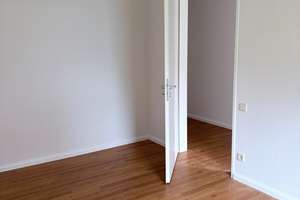 Seniorengerechte 2,0-Zimmer-Wohnung, Erdgeschoss
!!! Bitte bewerben Sie sich online !!! – St.Jürgen-Winkel 2, 24943 Jürgensgaard, Flensburg – Vorschaubild 2