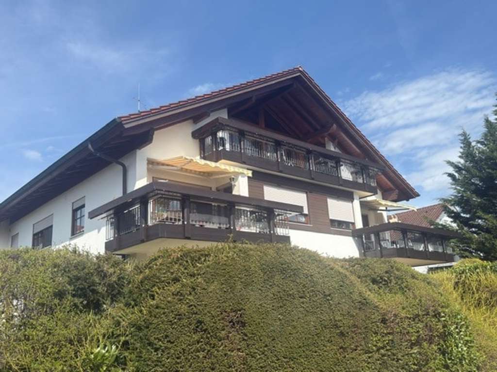 Immobilie in Wasserburg (Bodensee) - Helle 2,5 Zimmer Wohnung mit See- und Bergblick, in bevorzugter Wohnlage von Wasserburg - Bild 1