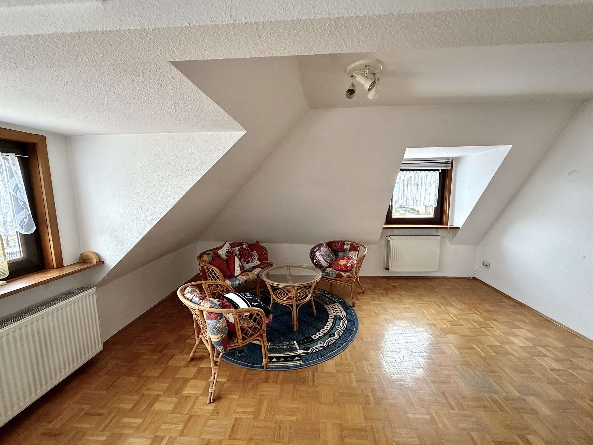 Immobilie in Heidenrod - Stilvolles Ein-/Zweifamilienhaus auf schönem Areal - Bild 15