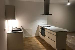 SCHÖNE * 2 Zimmer Wohnung * Einbauküche * Balkon