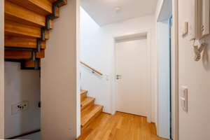 Exklusive Architekten-DHH mit Innenhof & großer Duplex-Garage Bestlage Frankfurt-Riedberg-Westflügel – Die vollständige Adresse der Immobilie erhältst du vom Anbieter., 60438 Kalbach-Riedberg, Frankfurt am Main – Vorschaubild 9