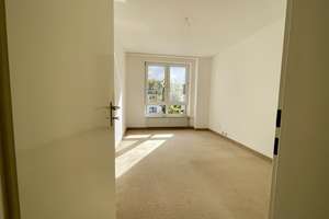 Großzügige 4-Zimmer-Wohnung in Lörick, Düsseldorf – Anrather Weg 2, 40547 Lörick, Düsseldorf – Vorschaubild 8