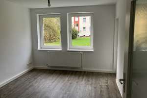 Tolle 4-Zimmer-Wohnung mit Balkon in guter Stadtlage im Quartier Silberborn – An der Kurhessenhalle 35, 34134 Niederzwehren, Kassel – Vorschaubild 4