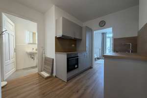 Erstbezug nach Renovierung! Altbau mit Balkon - WG geeignet – Baierbrunnerstraße 1, 81379 Obersendling, München – Vorschaubild 9